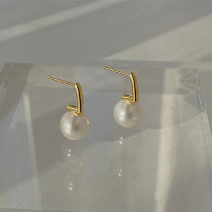 Delicate Artisan Pearl Earring