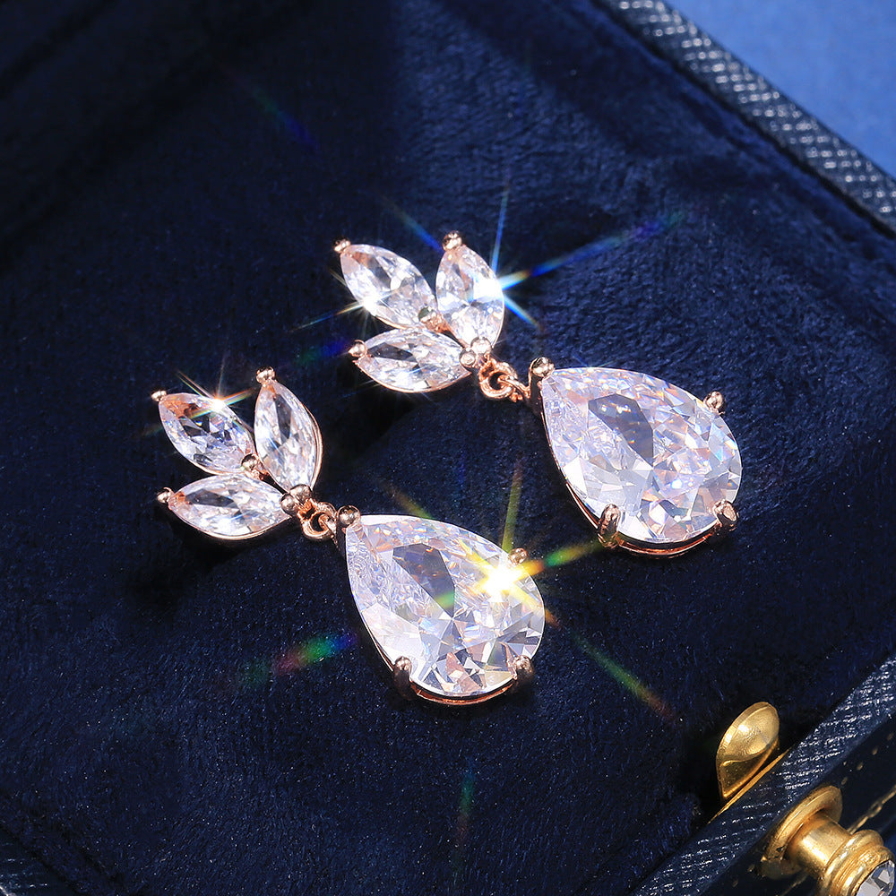 Charming Piece for Any Occasion