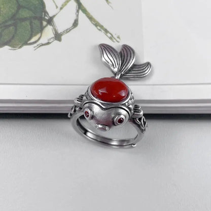 Charming Silver Ring for Any Occasion