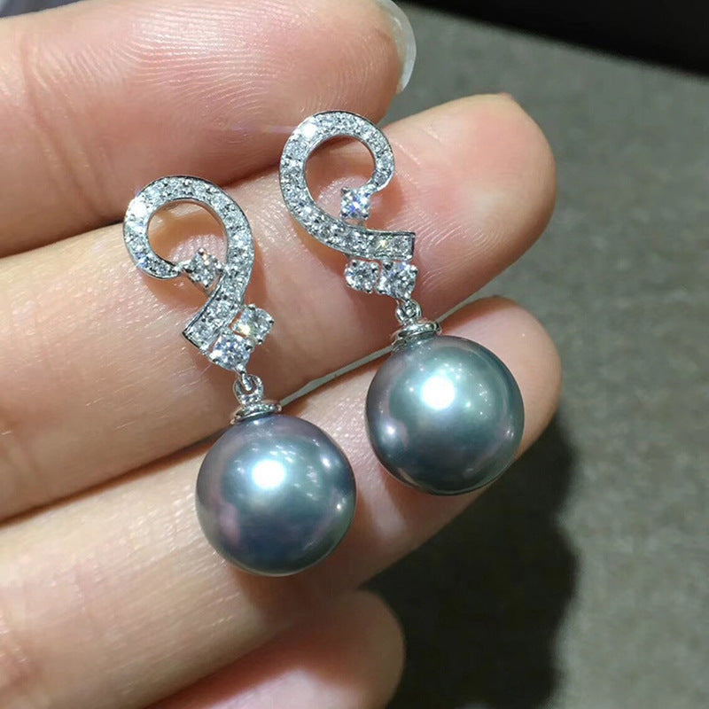 Delicate Artisan Pearl Earring