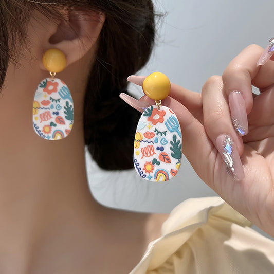 Charming Earring for Any Occasion
