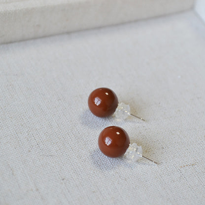 Charming Silver Earring for Any Occasion