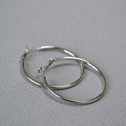 Elegant Silver Earring for Every Occasion