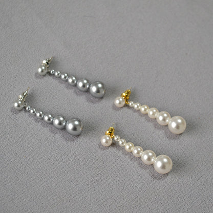 Charming Silver Earring for Any Occasion