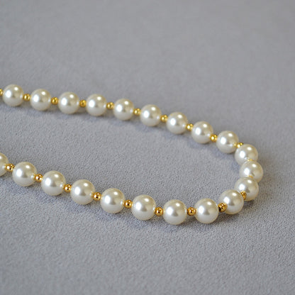 Beautiful Gold Necklace with Unique Style