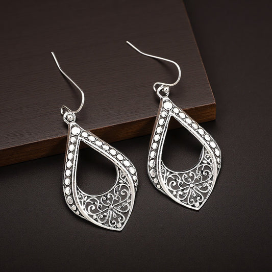 Classic Earring with Timeless Appeal