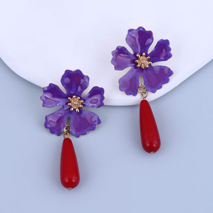 Classic Earring with Timeless Appeal