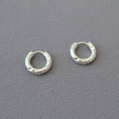 Stunning Gold Earring for Daily Wear