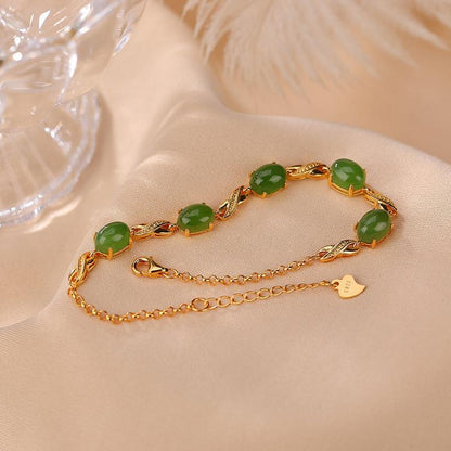 Charming Gold Bracelet for Any Occasion