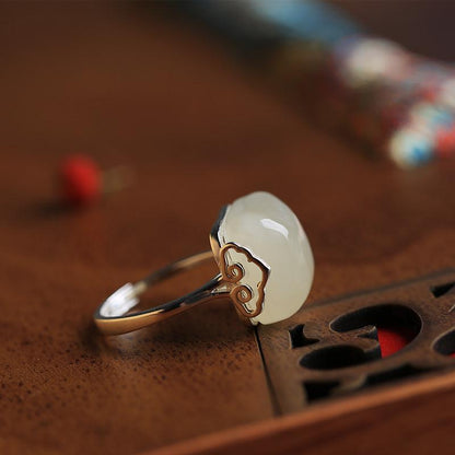 Charming Gold Ring for Any Occasion