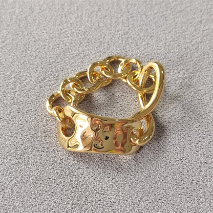 Romantic Chain for Special Moments