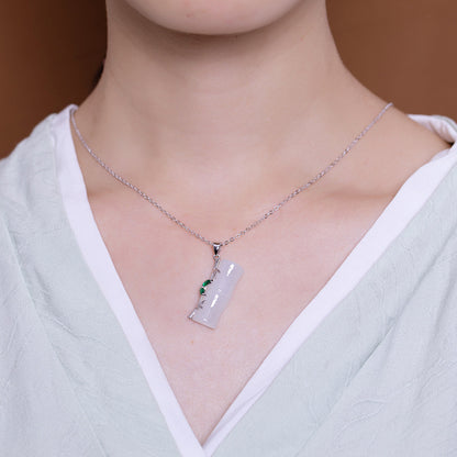 Charming Silver Necklace for Any Occasion