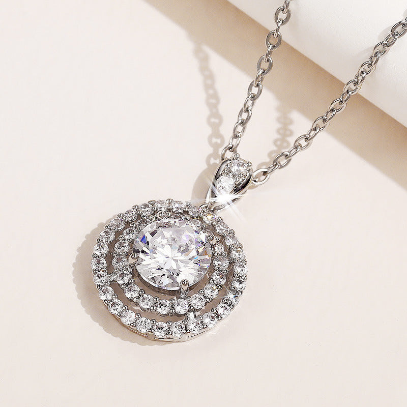 Beautiful Gold Necklace with Unique Style