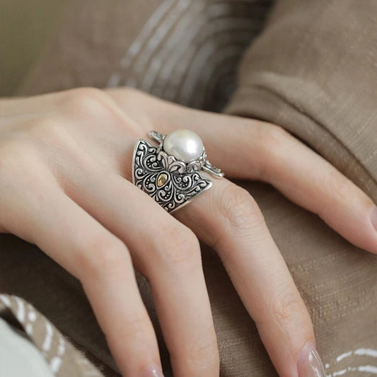 Beautiful Silver Ring with Unique Style