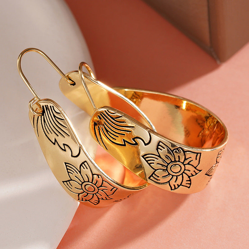 Charming Piece for Any Occasion