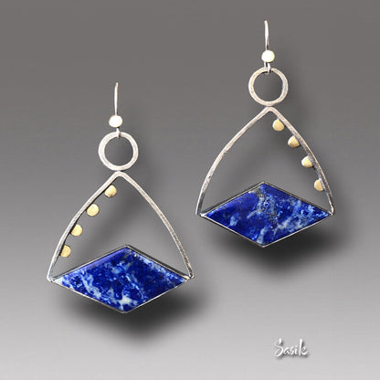 Classic Earring with Timeless Appeal