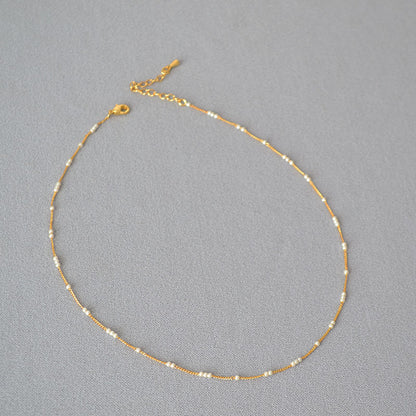 Romantic Gold Necklace for Special Moments