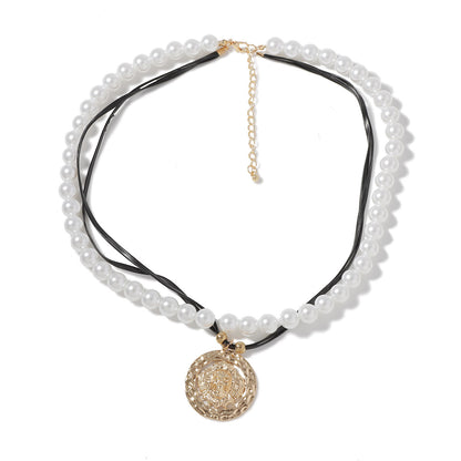 Classic Pearl Necklace with Timeless Appeal