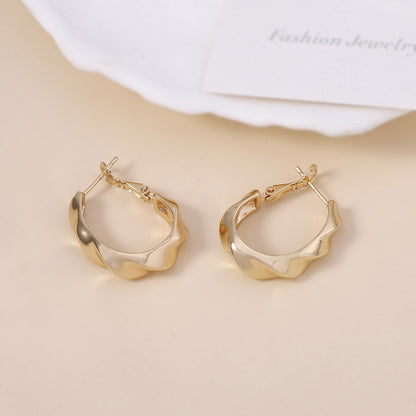 Charming Earring for Any Occasion