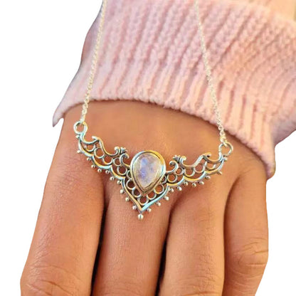 Stunning Necklace for Daily Wear