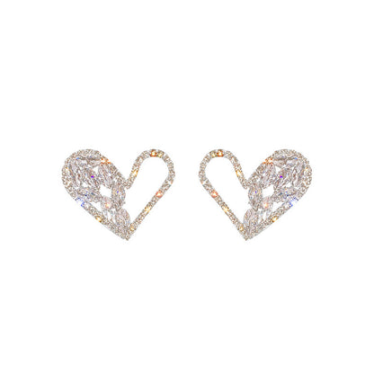 Charming Earring for Any Occasion
