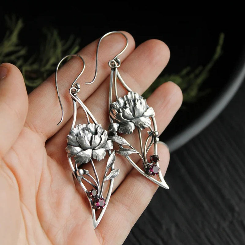 Elegant Silver Earring for Every Occasion