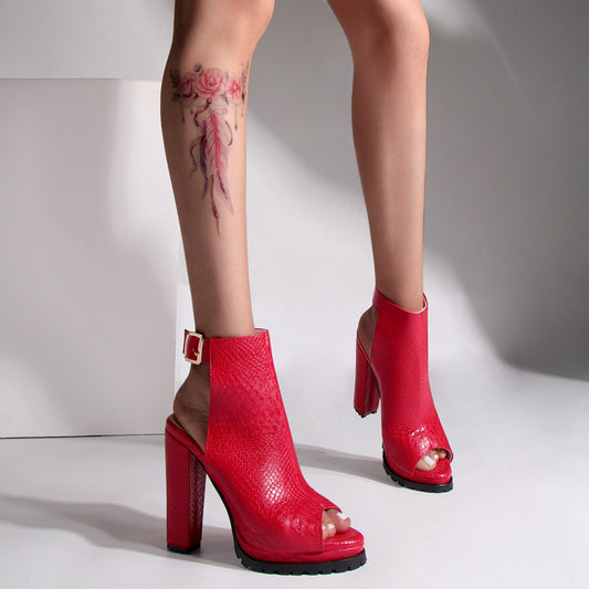 Beautifully Crafted Orthopedic Sandals