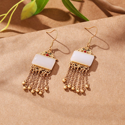 Elegant Gold Earring for Every Occasion