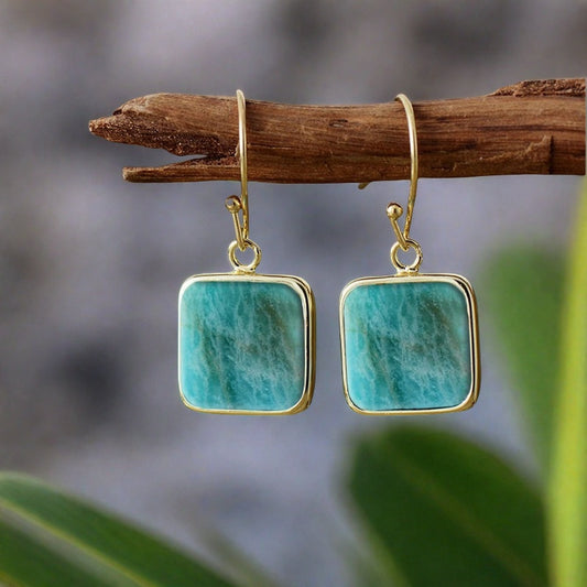 Charming Piece for Any Occasion