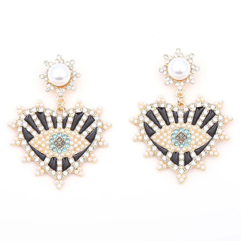Stunning Pearl Piece for Daily Wear