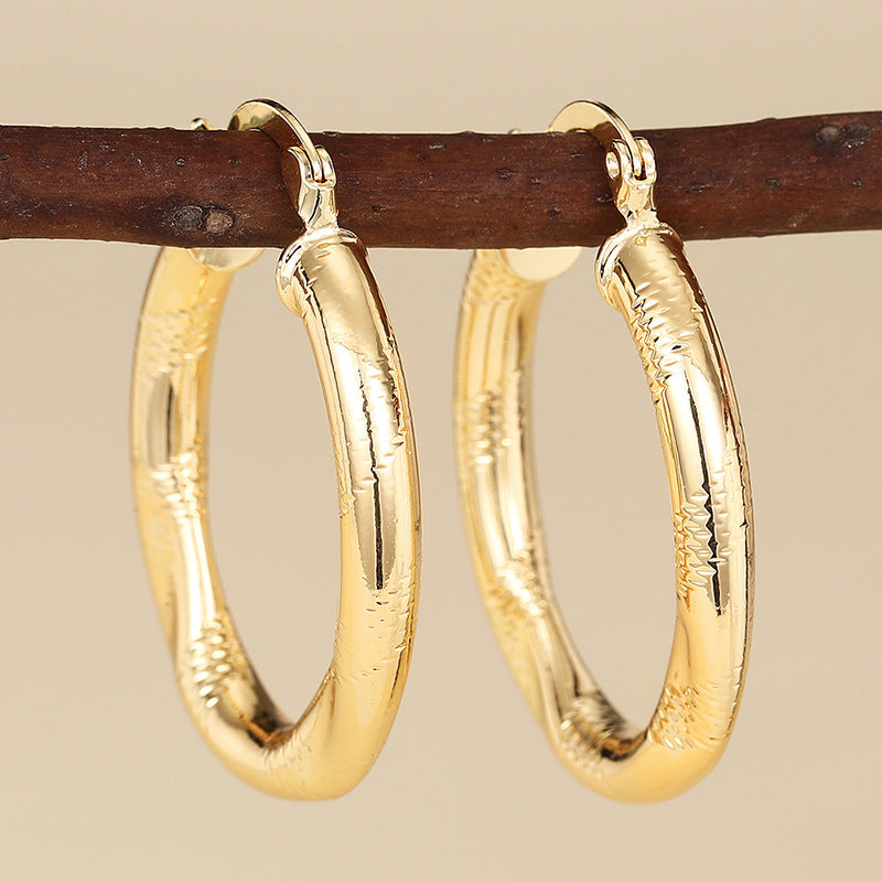 Classic Earring with Timeless Appeal