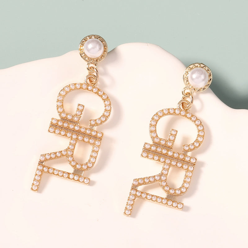 Romantic Pearl Earring for Special Moments