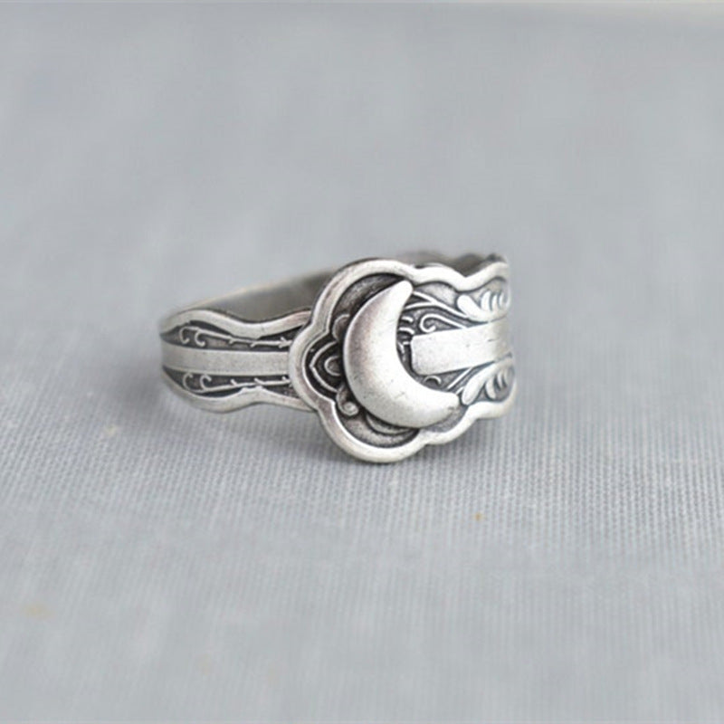 Charming Silver Ring for Any Occasion