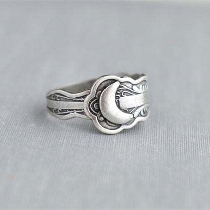 Charming Silver Ring for Any Occasion