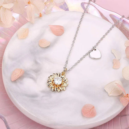 Charming Gold Necklace for Any Occasion