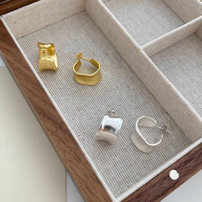 Charming Earring for Any Occasion