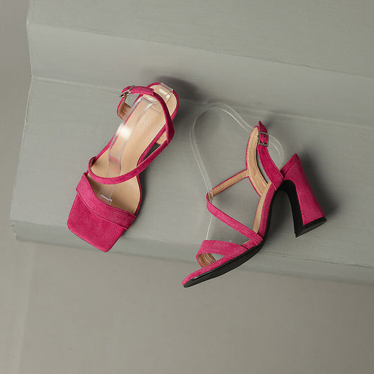 Graceful Orthopedic Sandals for Modern Look