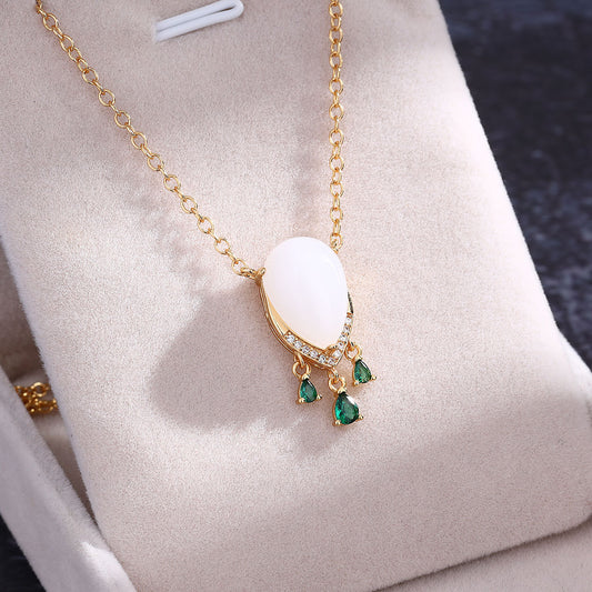 Beautiful Silver Necklace with Unique Style