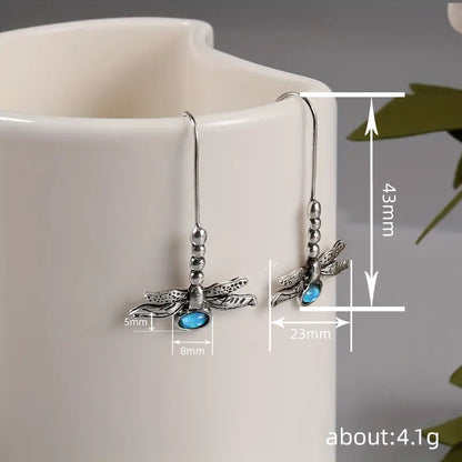 Charming Silver Earring for Any Occasion