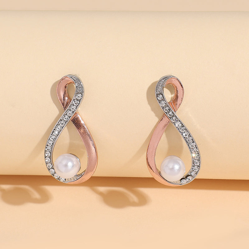 Classic Pearl Earring with Timeless Appeal