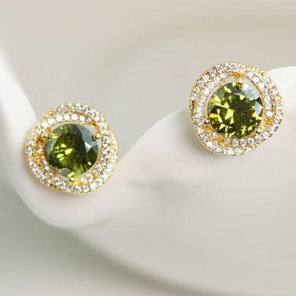 Charming Earring for Any Occasion