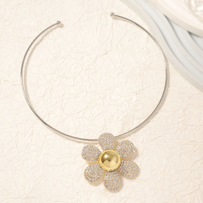 Classic Pendant with Timeless Appeal