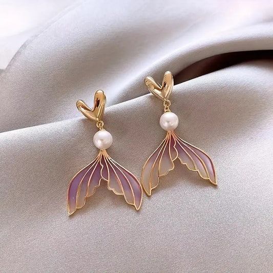 Charming Pearl Earring for Any Occasion