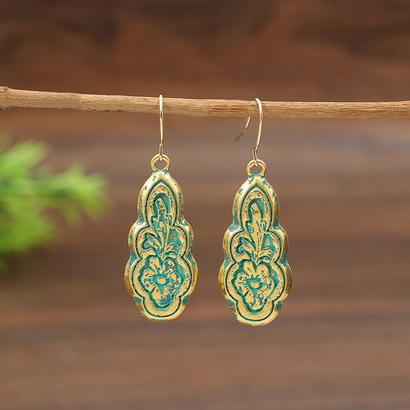Classic Earring with Timeless Appeal