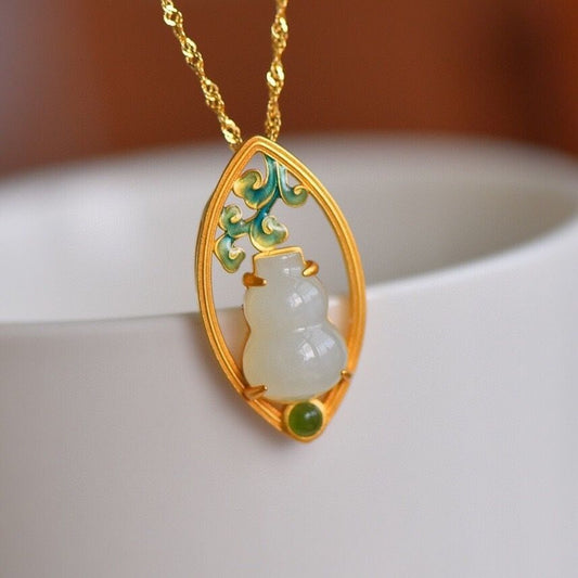 Beautiful Silver Pendant with Unique Style