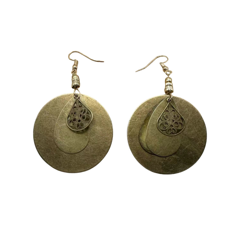 Charming Earring for Any Occasion
