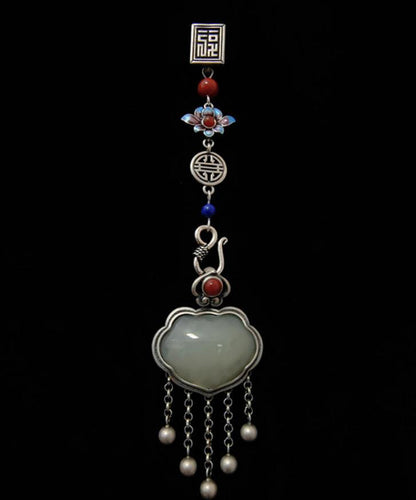 Charming Silver Pendant for Any Occasion