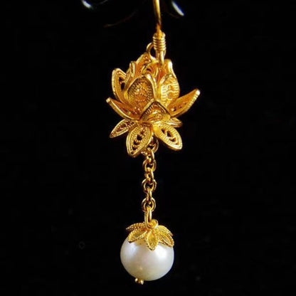 Delicate Artisan Pearl Earring