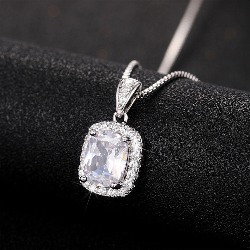Romantic Necklace for Special Moments