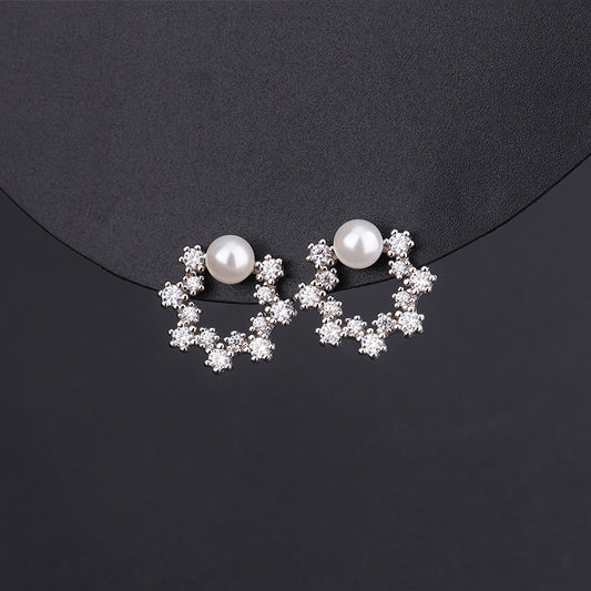 Charming Pearl Earring for Any Occasion